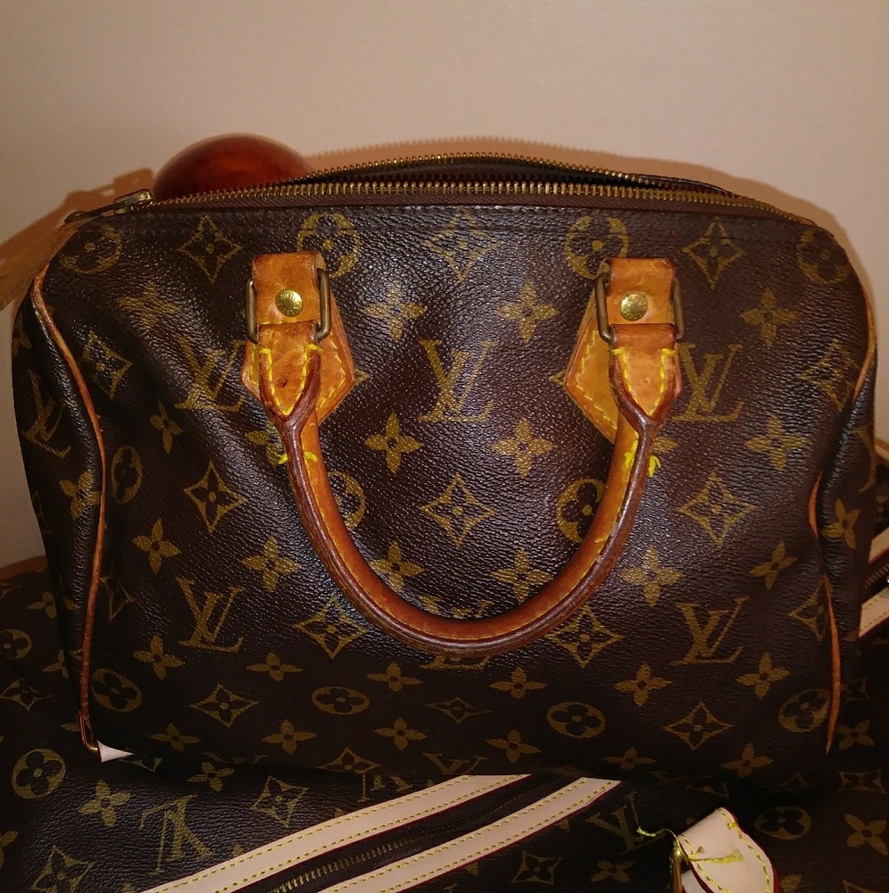 Authentic Vintage Louis Vuitton Speedy 30